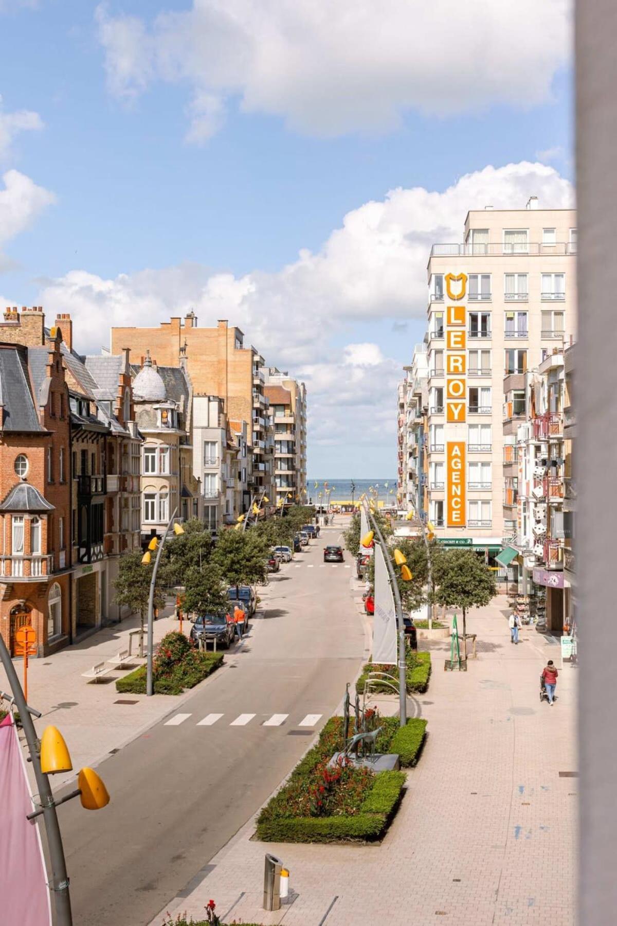 Huswell - Lovely With Lateral Sea View Appartement La Panne